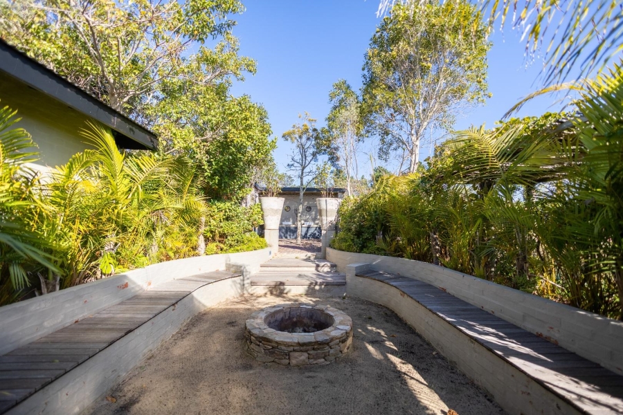 8 Bedroom Property for Sale in Airport Western Cape